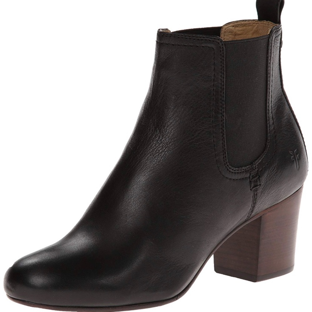 Frye Stella Short Chelsea Boot